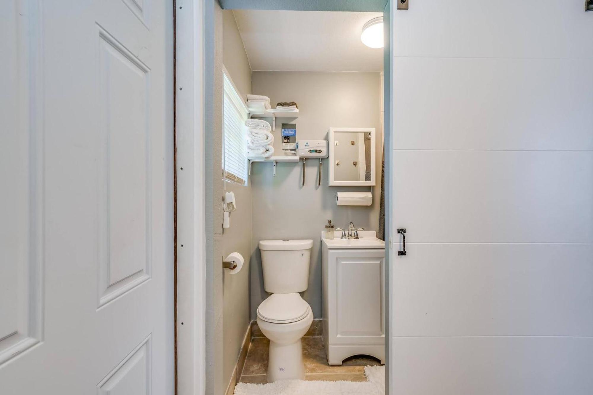 Cozy Comfy Studio With Full Sofa Bed And Kitchenette West Palm Beach Exterior photo